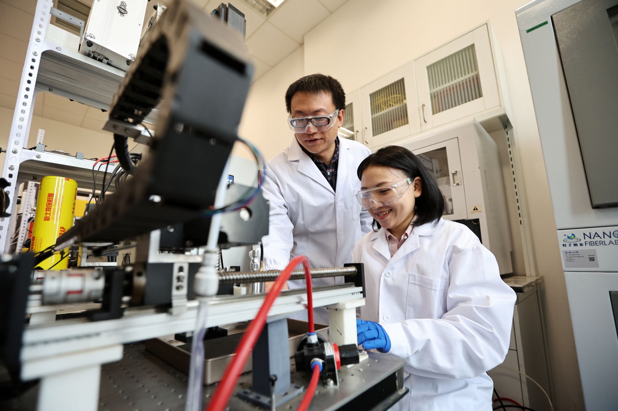 天津大學研發新材料助力過氧化氫合成邁向“即產即用”，物聯網技術賦能智慧化工新未來